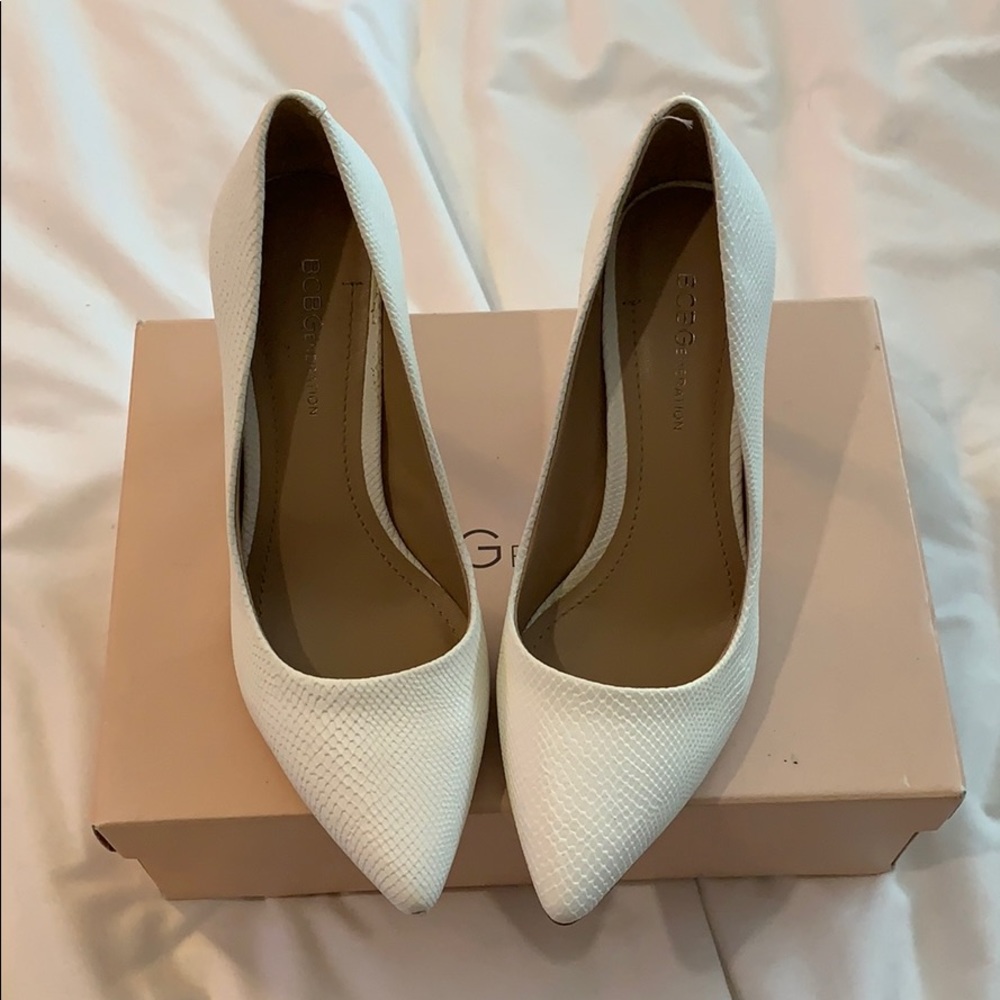 BCBG mini pumps 1.5 inches